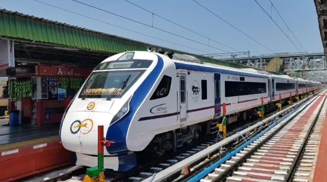 PM Narendra Modi Flags Off First Ever Vande Bharat Train For Northeast