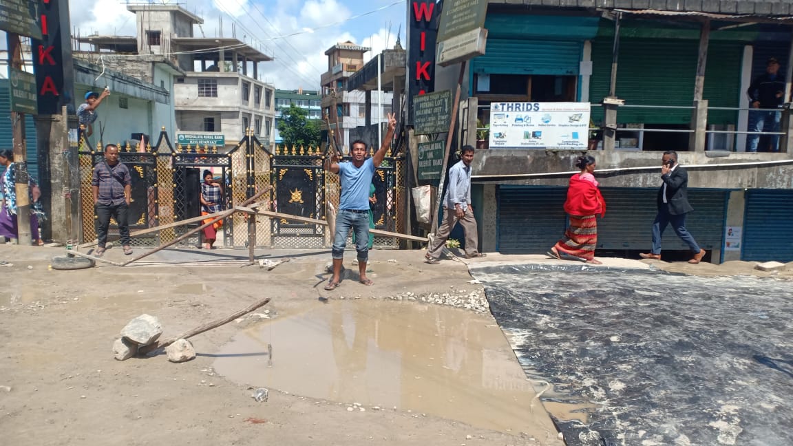 Thung kba, khwai dohka bad iashongkai ki paid ka EJH ha surok NH-6 ba mynthi palat ka NHAI ban maramot