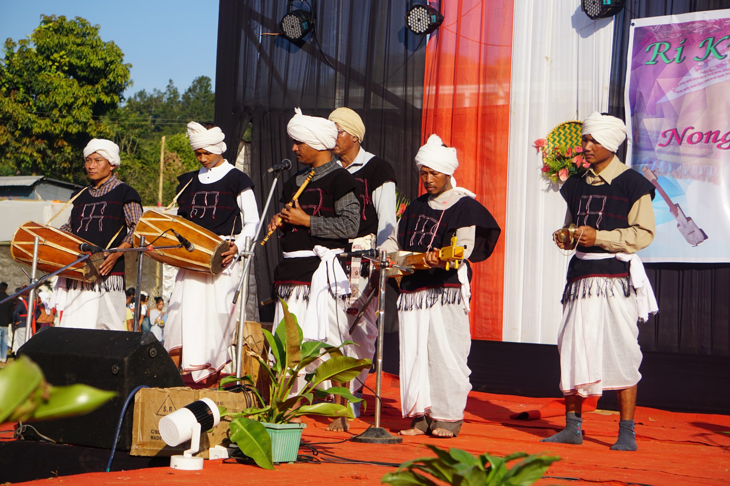 Iphuh iphieng ka ‘Ri Kunai La Tynrai Festival’ ban pynriewspah iala ka tynrai ha Raid Nongtluh