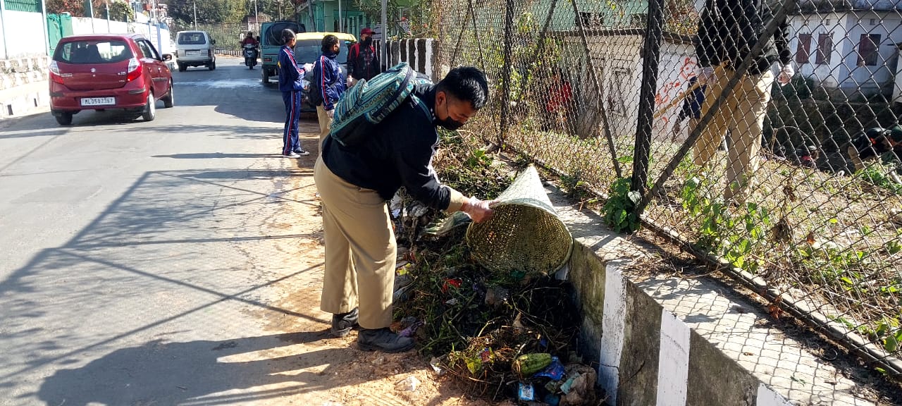 Mih ki bor District ka EKH ban pynkhuid ba pynkhie im ia ka Wahumkhrah bad Umshyrpi