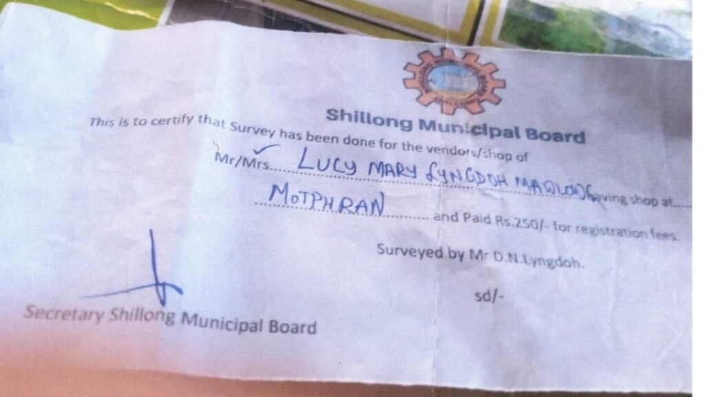 Ka Shillong Municipal Board (SMB), hynne ka sngi Nyngkong, kala aiti ia ka dur jong u nonglum pisa beain ha ka kyrteng ka Board (SMB) na ki nongshong dukan madan ha Shillong.