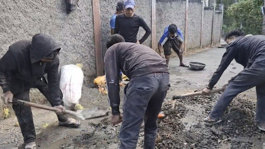 
Jah lynti ki kular u MLA bad MDC | Hap shna hi ki paidbah ia ka surok ha Mawlai Mawroh 

