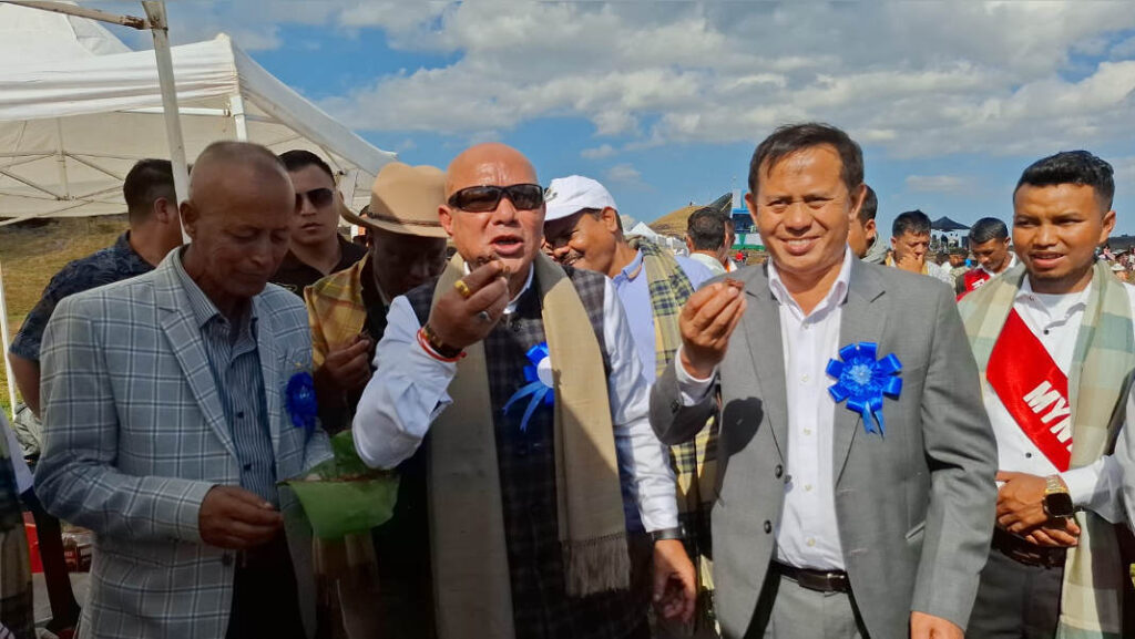 Pynlong ka Hima Lyngiong ia ka tamasa bam Niangphlang ha Umsohmat