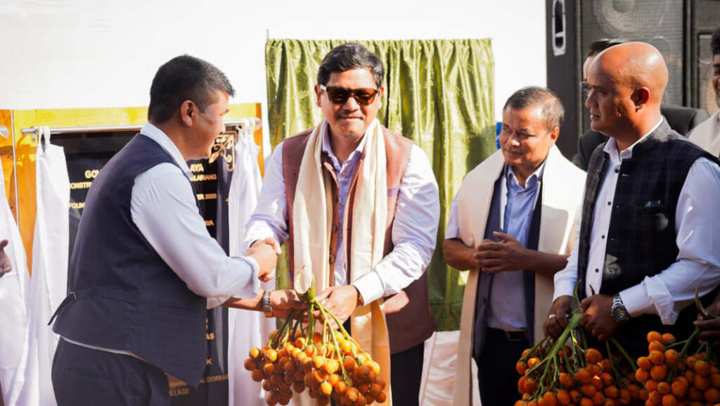 U Myntri Rangbah ka jylla u Conrad K. Sangma, hynne ka sngi Nyngkong ula plie ia ka jingrakhe ia ka jubili ksiar kaban iaid baroh shi snem jong ka Amlarem Civil Sub-Division kaba la pynlong ha Madan Amlarem, West Jaintia Hills District, kaba dei ka jingdap 50 snem naduh ba la thaw ia kane ka Civil Sub Division ha u snem 1976.