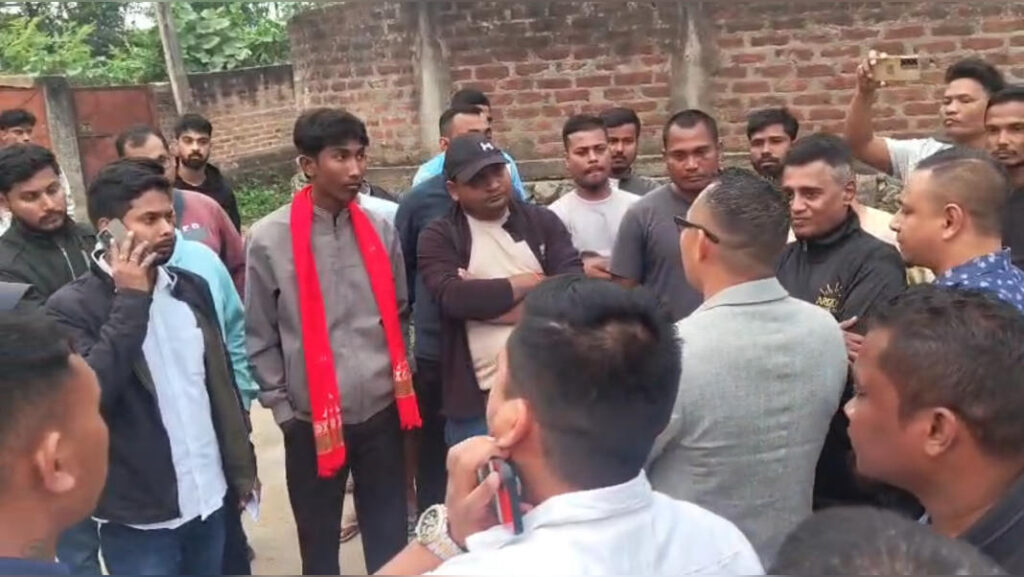 Pynjulor ki nong Assam ia u mot ka skhim MGNREGS ha Maikhuli | Byrngem kem u DC ka Ri-Bhoi