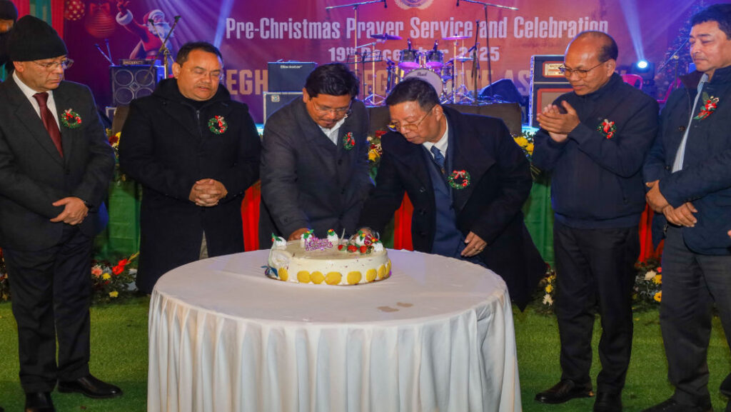 Ialum lang ki nongialam ka Jylla ban iaduwai Khristmas ha Iingdorbar Thaw Ain thymmai