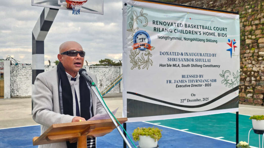 Ting u Bah Sanbor ïa ka Rilang Children Home kum la ka jong, wat leh rain ban pan