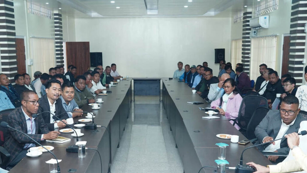 Bthah u CM ia ka Health Deptt ban phah doktor Specialist bad Nos ha Baghmara Civil Hospital