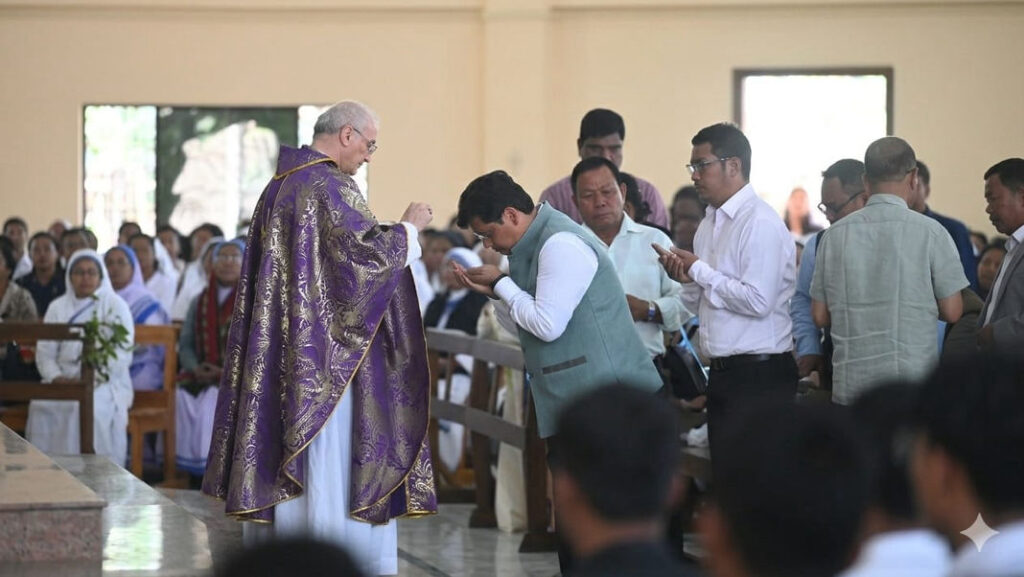 Ialam u Nuncio Leopoldo Girelli ia ka Pontifical High Mass ha Tura