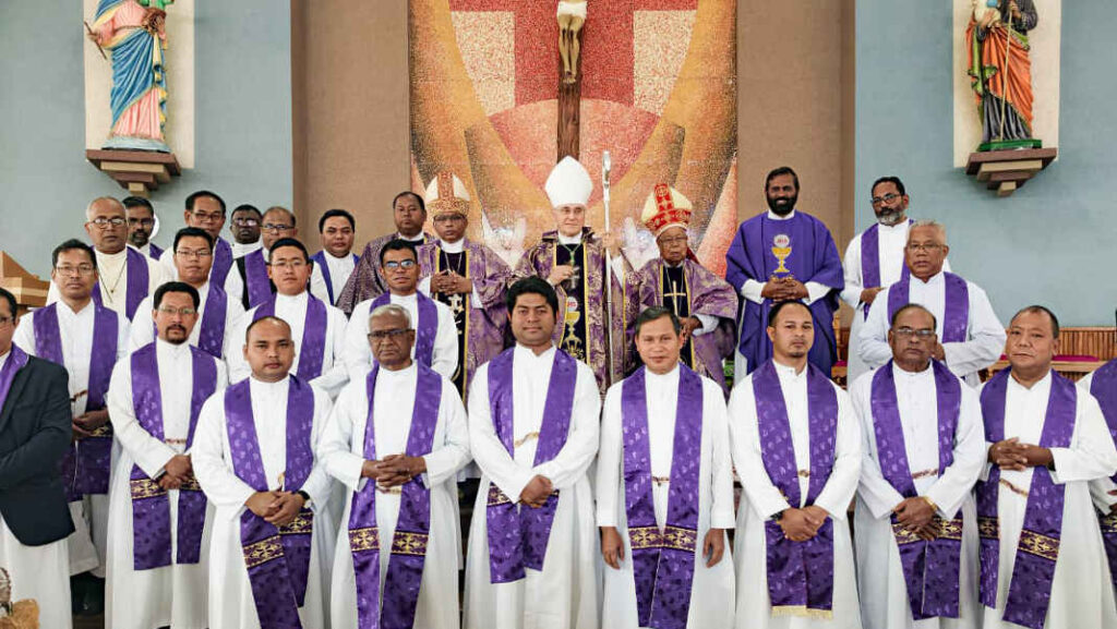 Ialam u Nuncio Leopoldo Girelli ia ka Pontifical High Mass ha Tura