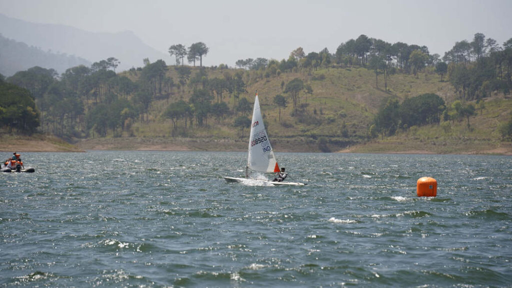 Indian Sailing League | Haduh 14 kynhun na ki 8 tylli ki Ri kin iakhun ha ka jingiakop king lieng ha Umiam
