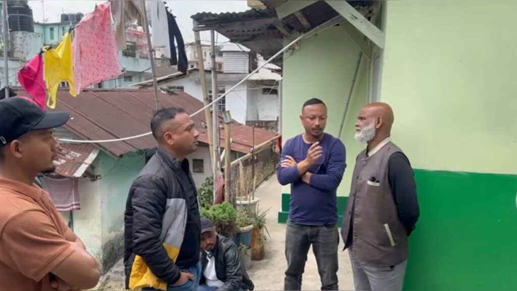 Khang khyrdep ka KSU ia ka mosque ba kynnoh shna be-ain ha Lumparing