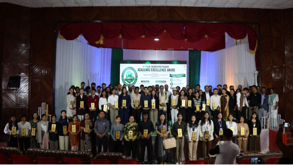 “Ka jingnang jingstad ka dei ka atiar ba khlain bor bha ha ka jingpynkupbor”, ong u Myntri ha ka Prof Pakem Award